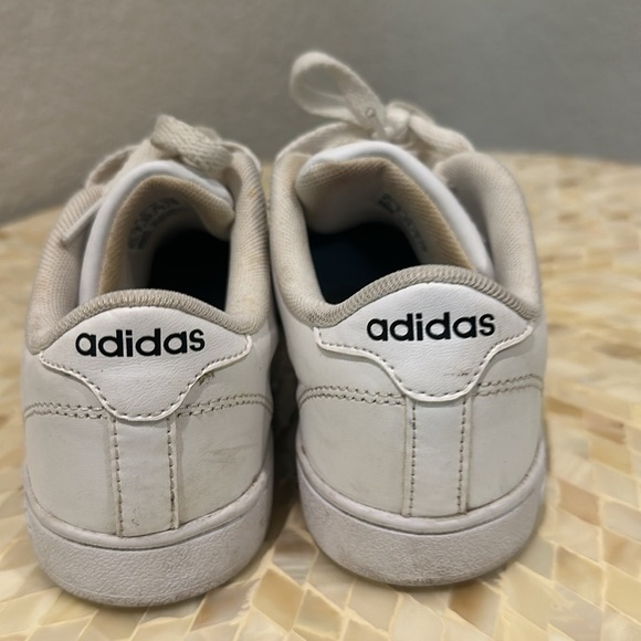 Adidas kids sneakers 2.5 - Picture 8 of 12